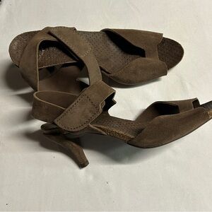 Pedro Garcia Suede Ankle Strap Open Toe Sandal Heels size 39